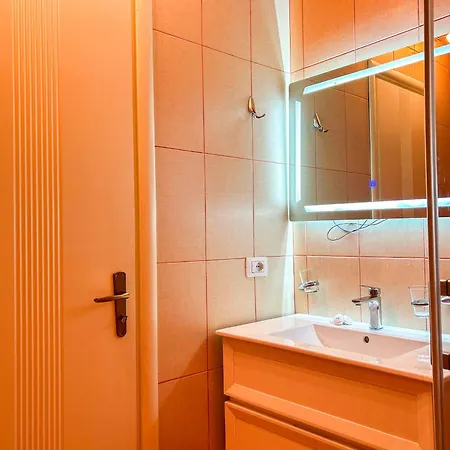 Apartment Royal Anchor Durrës
