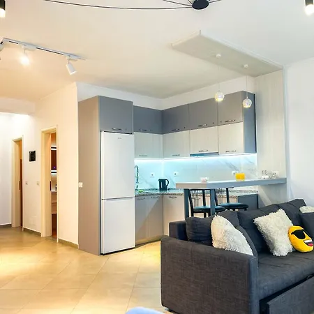 Royal Anchor Apartment *